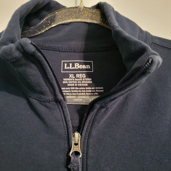 L.L. Bean Men's Deep Blue Lightweight Jacket - Picture 3 of 3